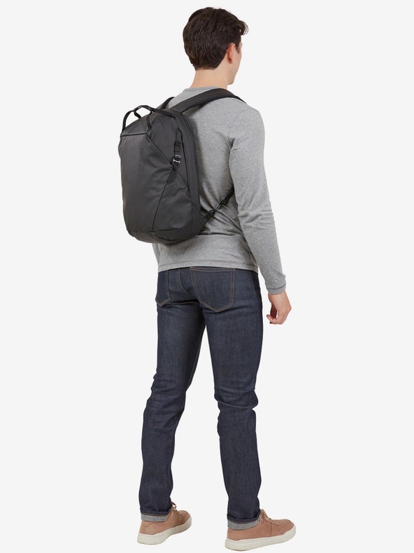 Thule Schwarzer Thule Tact 16L Herrenrucksack