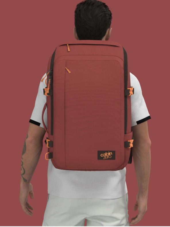 CabinZero Rucksack CabinZero Adv 42L Sangria rot