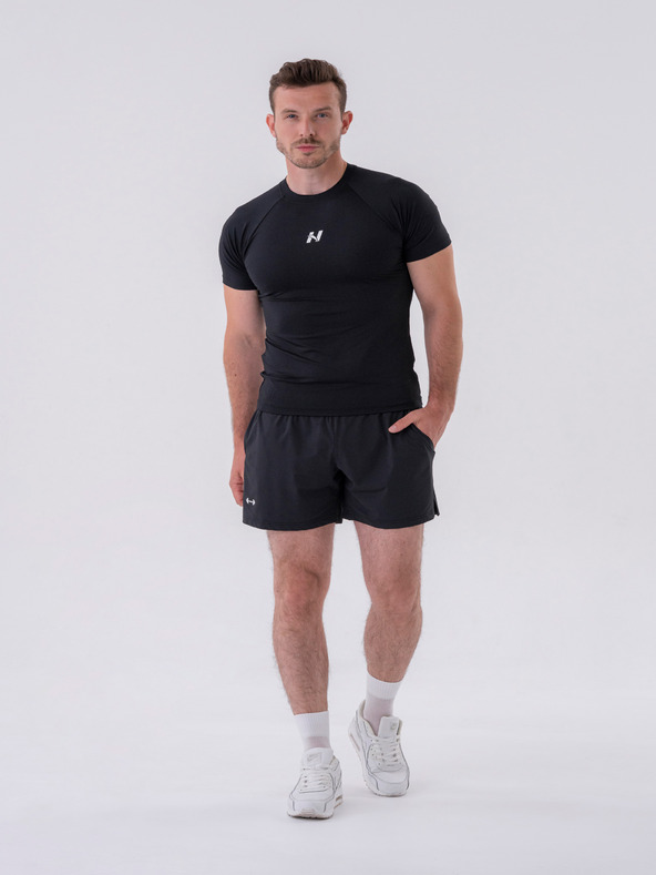 Nebbia Funktionelles Slim-fit-T-Shirt 324