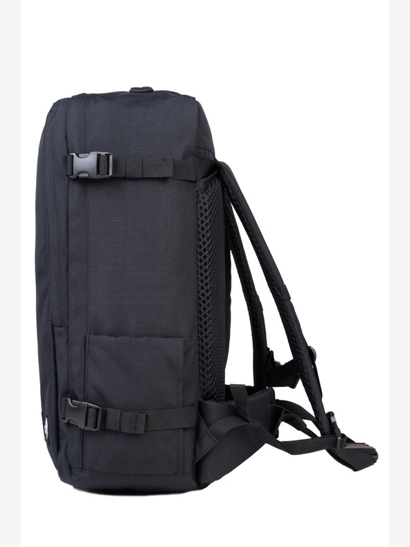 CabinZero Schwarzer Unisex-Rucksack CabinZero Classic Pro (42L)
