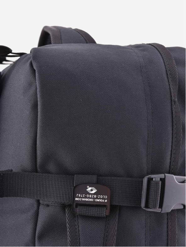 CabinZero Schwarzer CabinZero Military 36L Absolute Black Rucksack