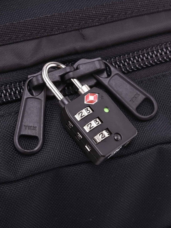 CabinZero Schwarzer CabinZero Military 36L Absolute Black Rucksack