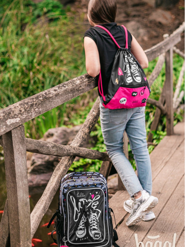 BAAGL  Schwarzer Ranzen mit Tasche Sneakers Baagl