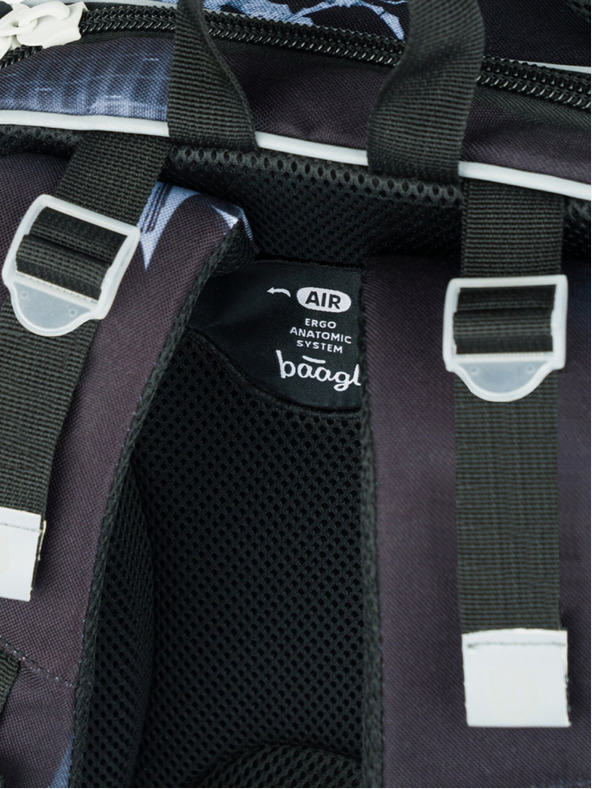 BAAGL  Schwarzer Schulranzen Baagl Shelly Batman Dark City