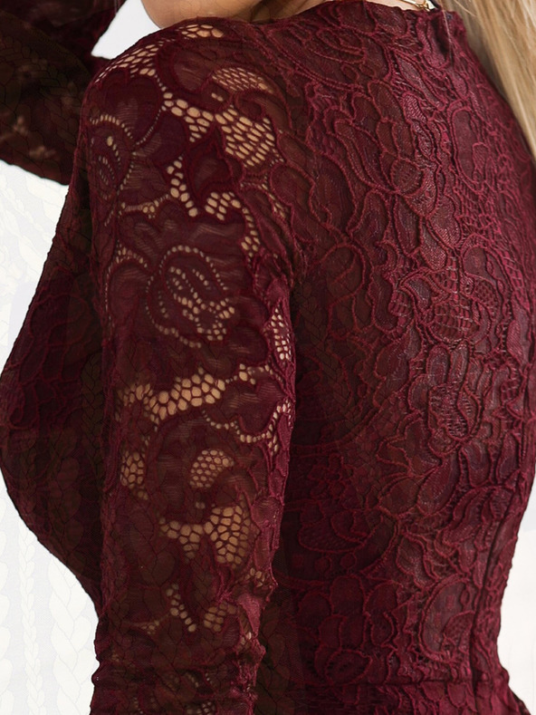 numoco Spitzenkleid mit langen Ärmeln und Ausschnitt - dunkelburgunderrot Numoco