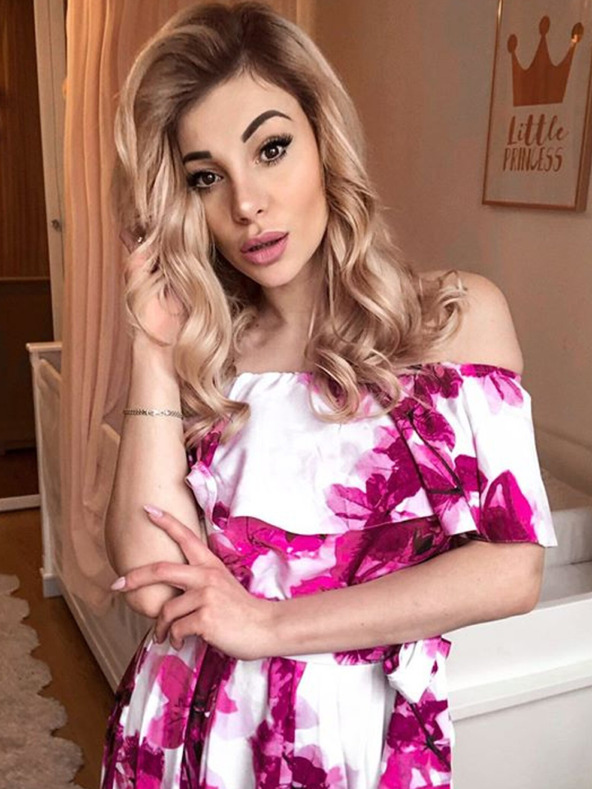 numoco Langes Kleid mit Rüschen - große rosa Blumen Numoco