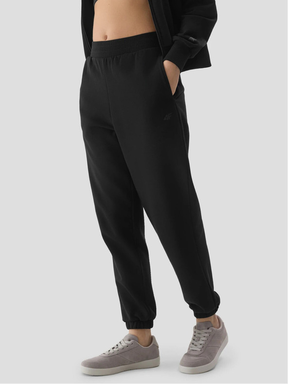 4F Jogginghose für Frauen mit Bio-Baumwolle 4F