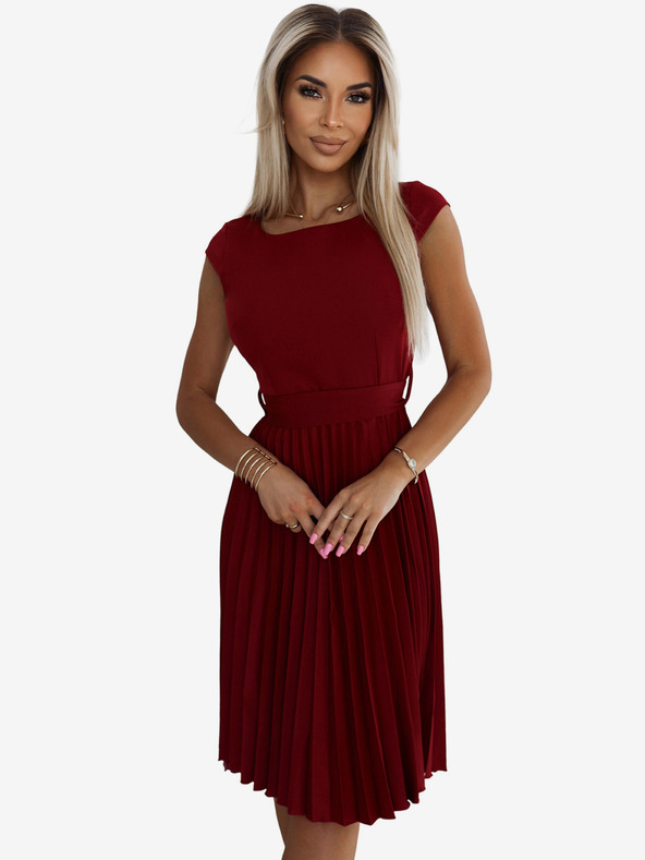 numoco Plissiertes kurzärmeliges Kleid - burgunderrot Numoco LILA