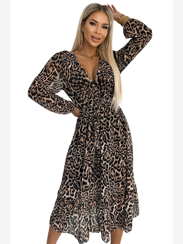 numoco Längeres Chiffonkleid mit Ausschnitt, Rüschen und Gürtel - Leopardenmuster Numoco WILD