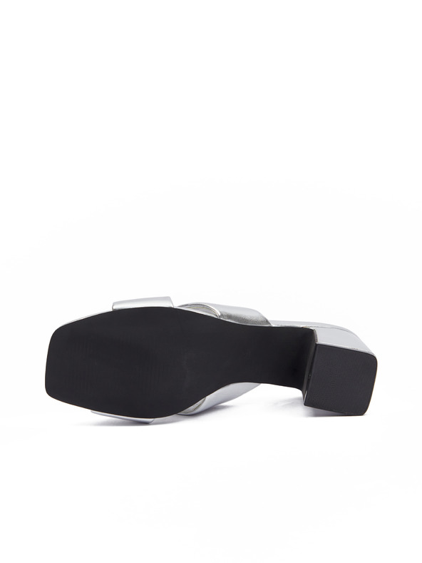 Orsay Silberne Damen-Pantoffeln mit Absatz ORSAY