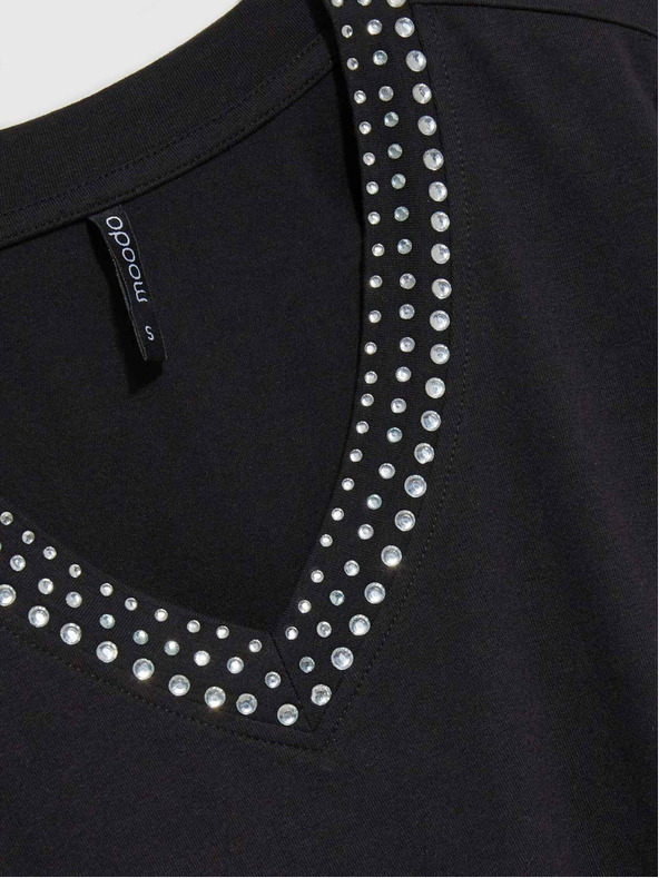 Moodo Schwarzes Damen-T-Shirt mit dekorativem Ausschnitt Moodo