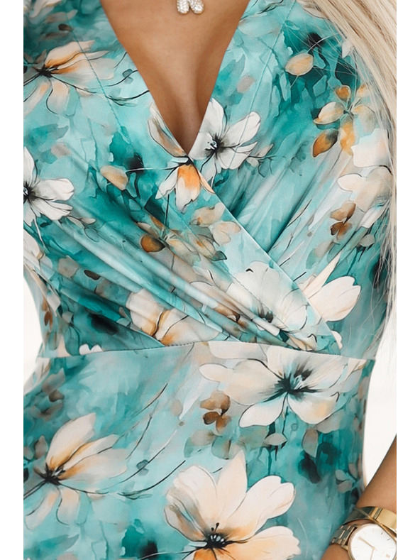 numoco Tailliertes Kleid mit Bleistiftausschnitt - beige Blumen auf türkisem Hintergrund Numoco