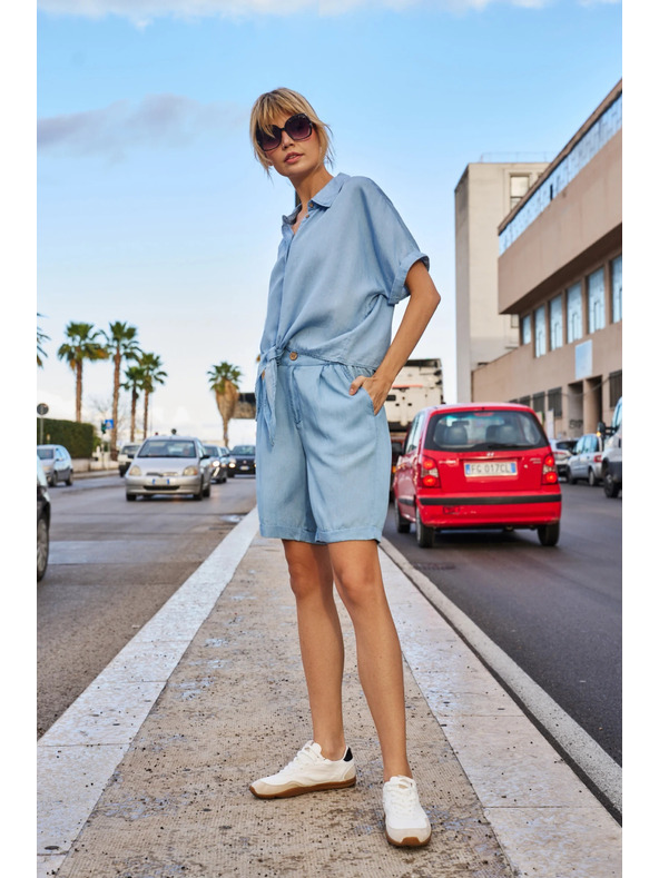 Moodo Blaue Damenshorts Moodo
