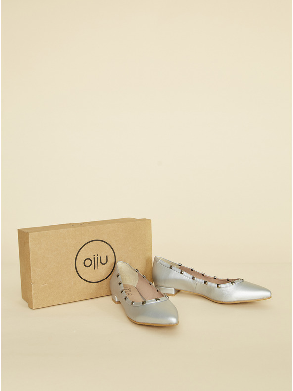 Ojju Ballerinas in silberner Farbe OJJU