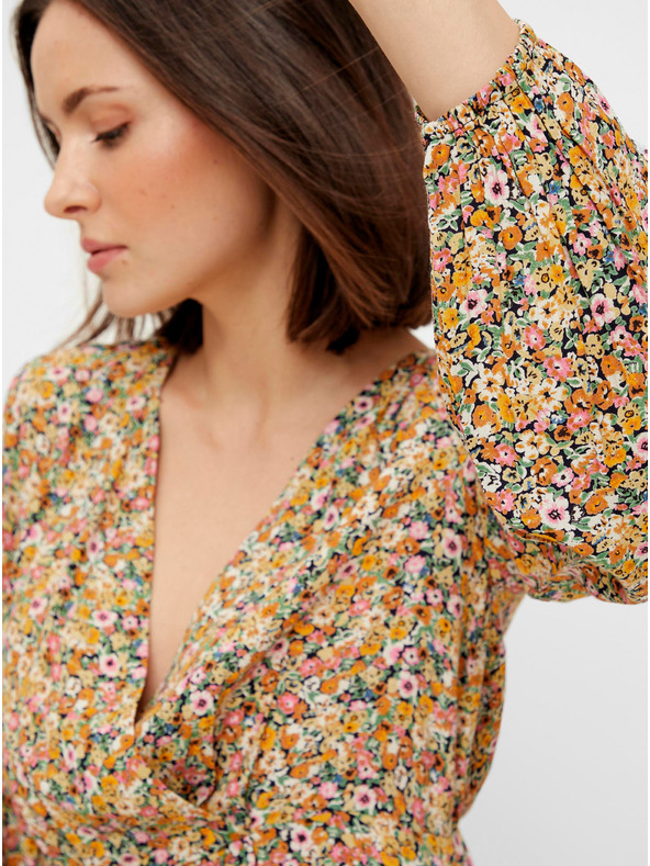 Pieces Beige geblümter Midi Pieces Gry