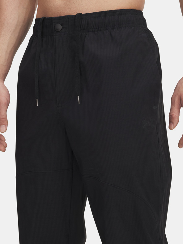 Under Armour Herren Sportshose Under Armour UA UNSTPBLE WOVEN TX TAPER-BLK