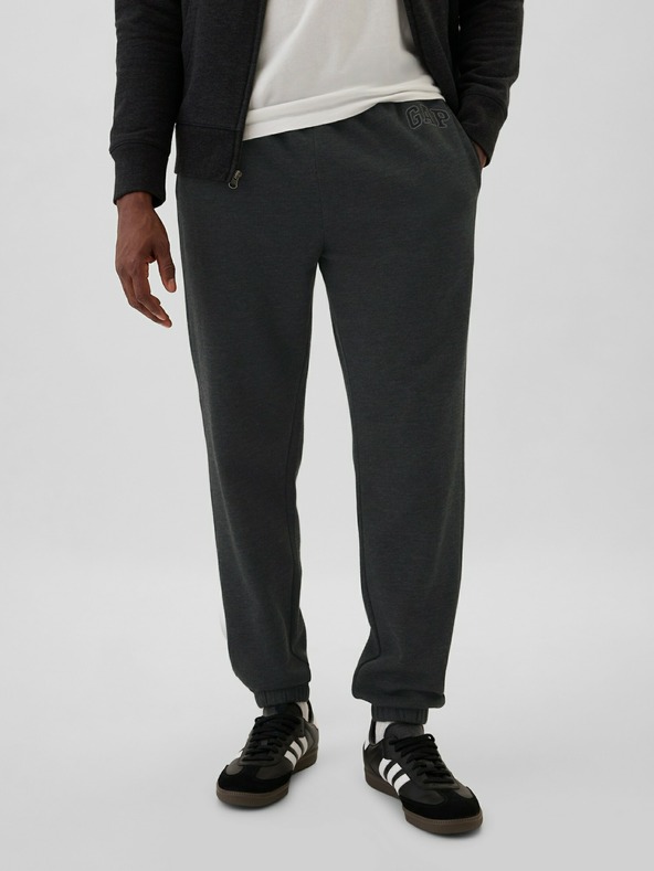 GAP Herren Sweatpants mit Fleece und Logo GAP