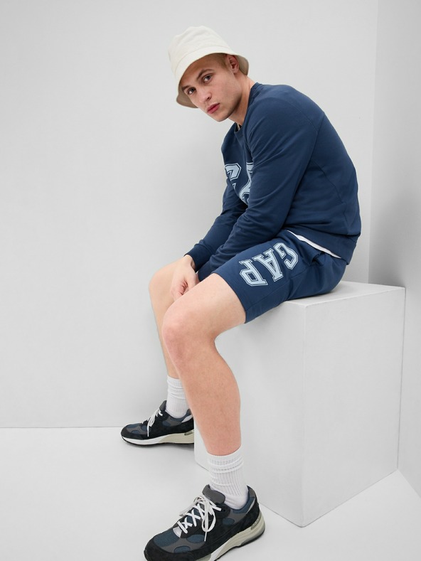 GAP Shorts mit GAP Logo