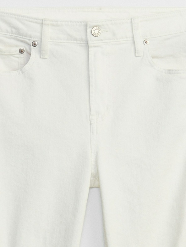 GAP Slim Boyfriend Mid Rise Destructed Jeans von Universal GAP