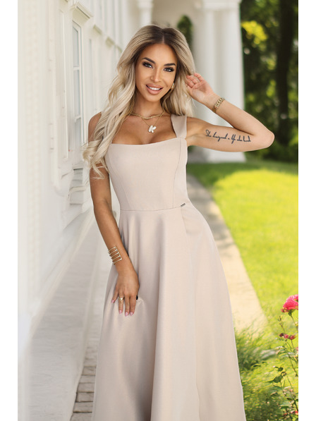 numoco AURELIA Langes Kleid mit Schlitz und Diamantausschnitt - Beige mit Glitzer
