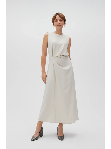 Moodo Beigefarbenes Damen-Kleid von MOODO
