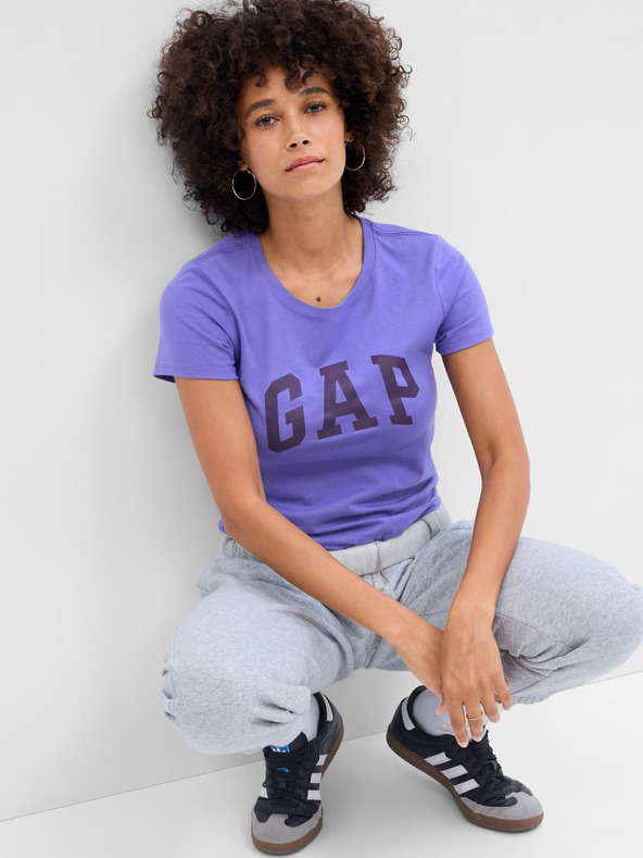 GAP T-Shirt mit GAP Logo