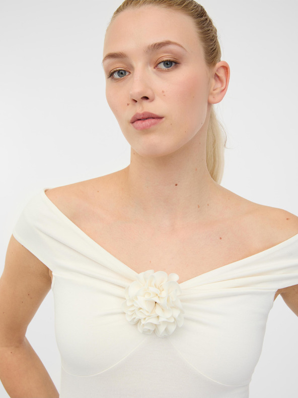 Orsay Cremefarbenes Damen-Kurzarm-T-Shirt mit Applikation ORSAY