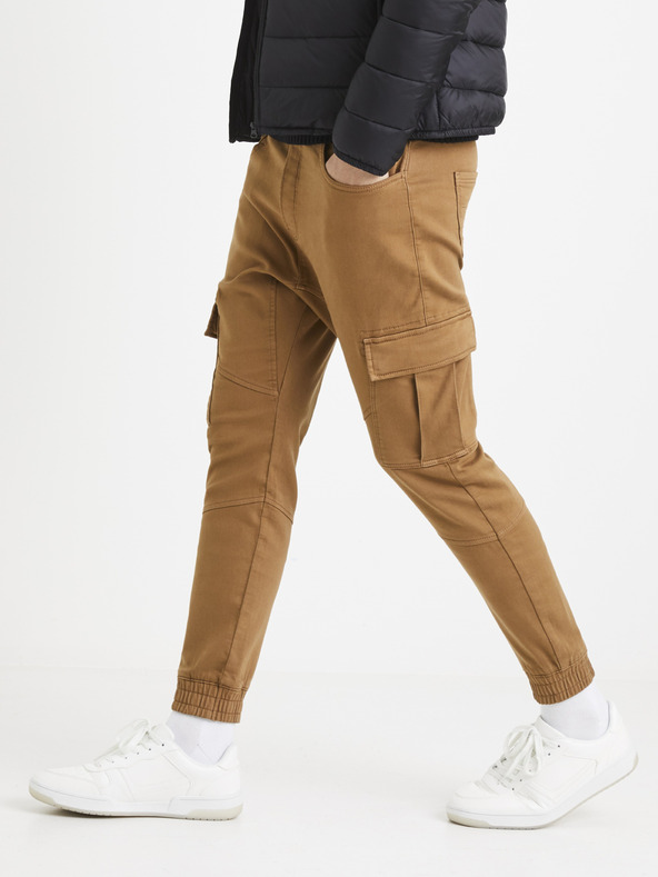 Celio Braune Herrenhose mit Taschen Celio Vokit