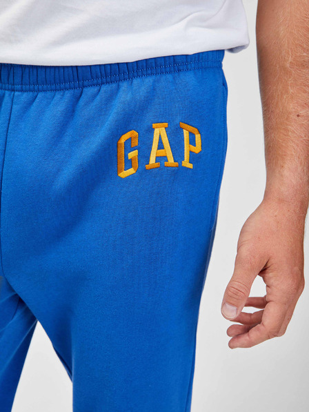GAP Sweatpants mit Fleece und Logo GAP