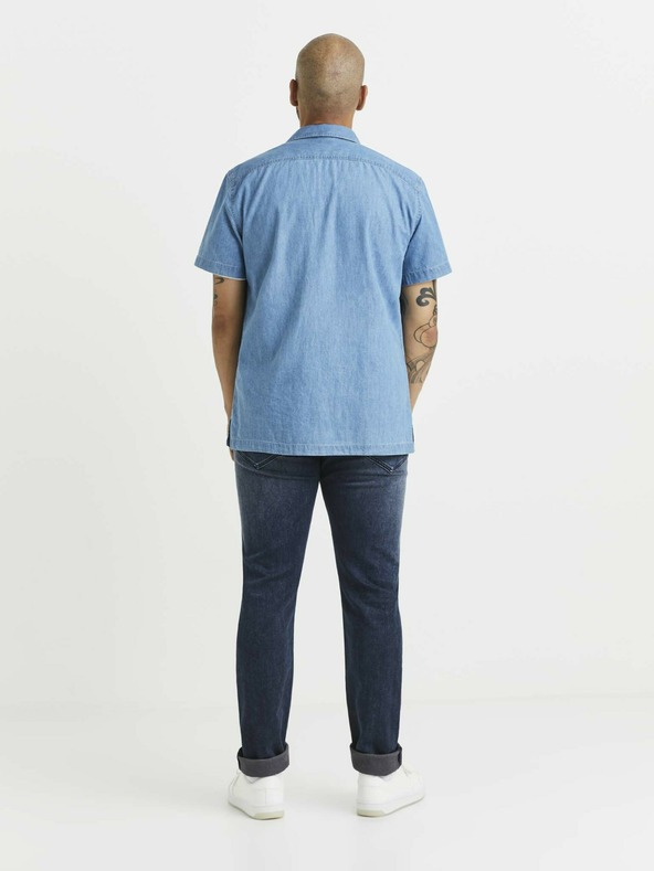 Celio Blaues Herrenjeanshemd mit Taschen Celio