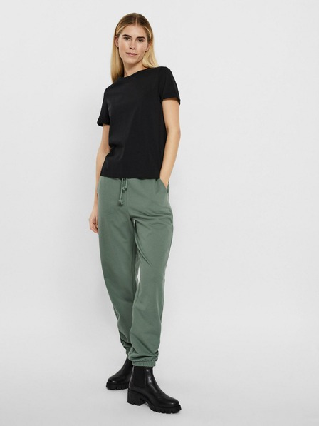 Vero Moda Schwarzes Basic-T-Shirt VERO MODA Paula
