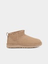UGG Classic Ultra Mini Stiefeletten