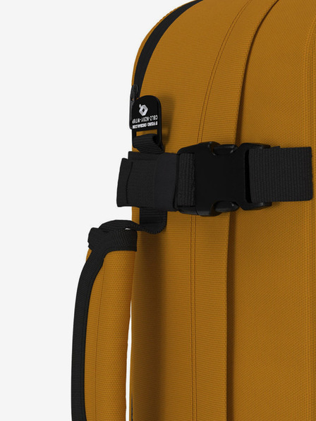 CabinZero Senfgelber Unisex-Rucksack CabinZero Classic Tech (28L)