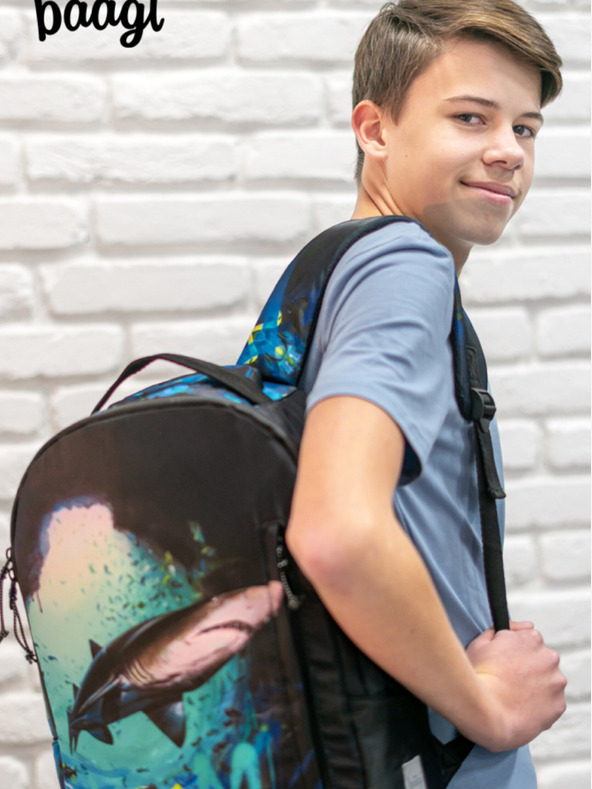 BAAGL  Schwarzer Schulrucksack Baagl eARTh - Hai von Lukero