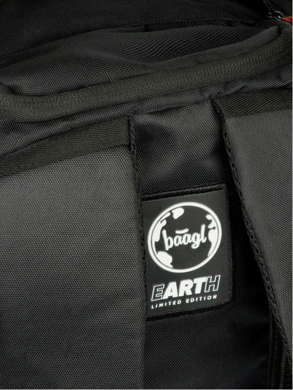 BAAGL  Schwarzer Schulrucksack Baagl eARTh Batman Red