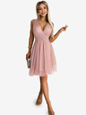 numoco Tüllkleid mit Ausschnitt und Zierschnalle - schmutziges Pink Numoco OLGA
