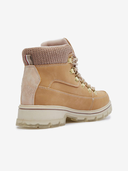Sam 73 Hellbraune Damen-Winterstiefeletten SAM 73 Nasawota