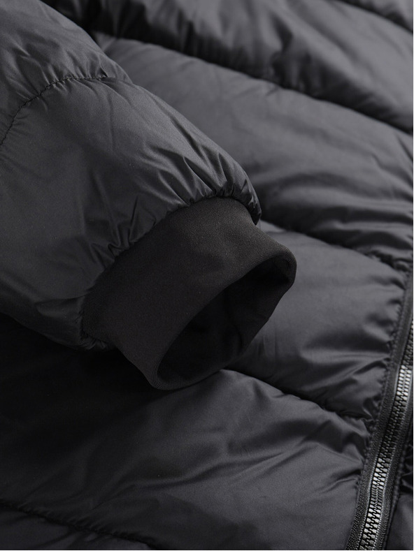 ALPINE PRO Schwarze Herren-Winter-Steppjacke ALPINE PRO ROGIT