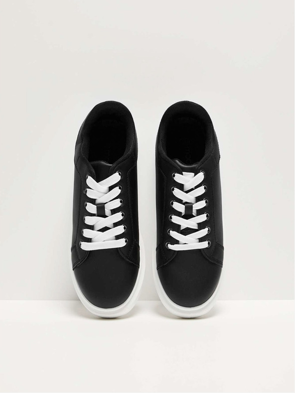 Moodo Schwarze Damen-Turnschuhe aus Leder Moodo