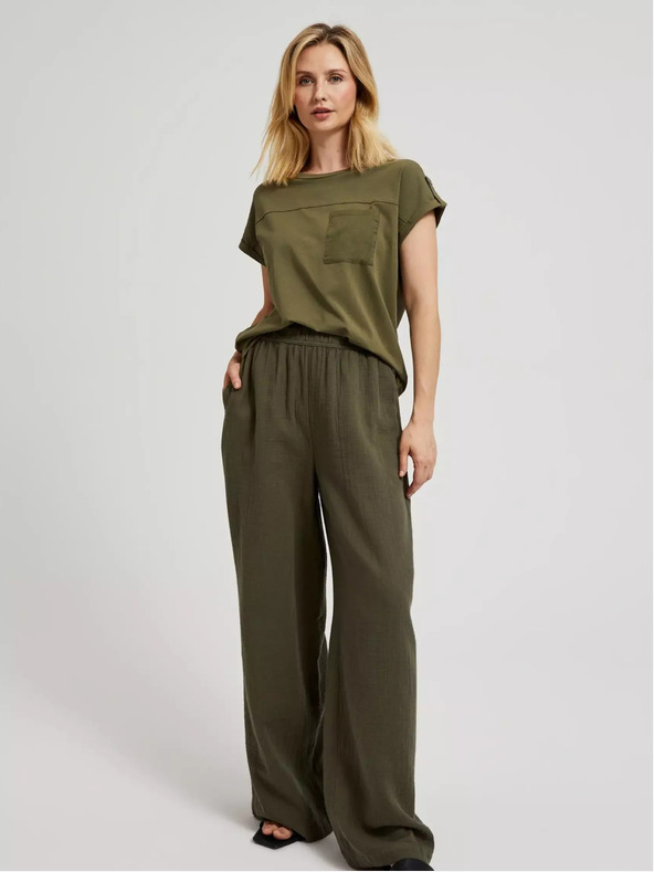 Moodo Grünes T-Shirt mit Tasche und kurzen Ärmeln Moodo