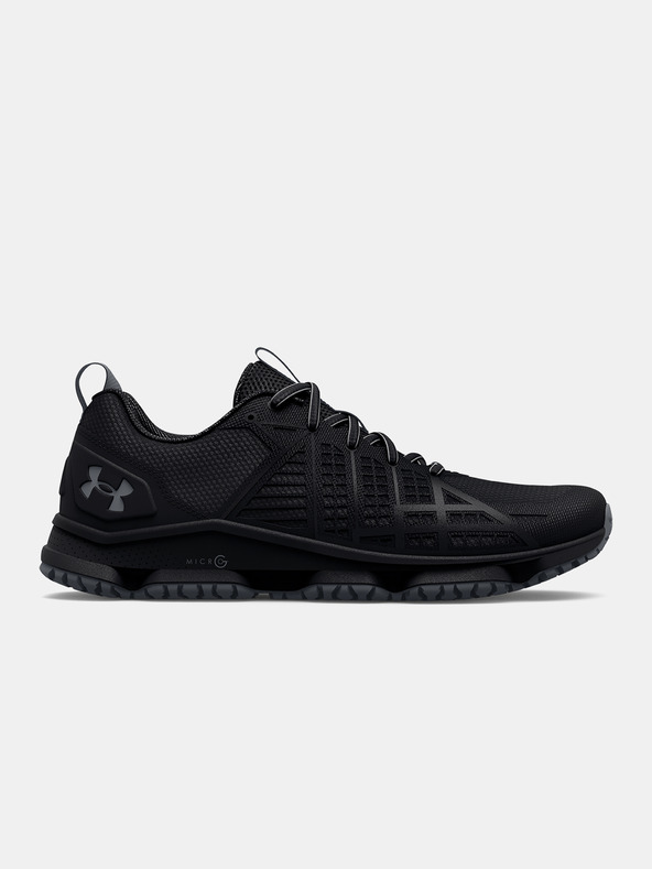 Under Armour Herren Under Armour UA MG Strikefast Schuhe