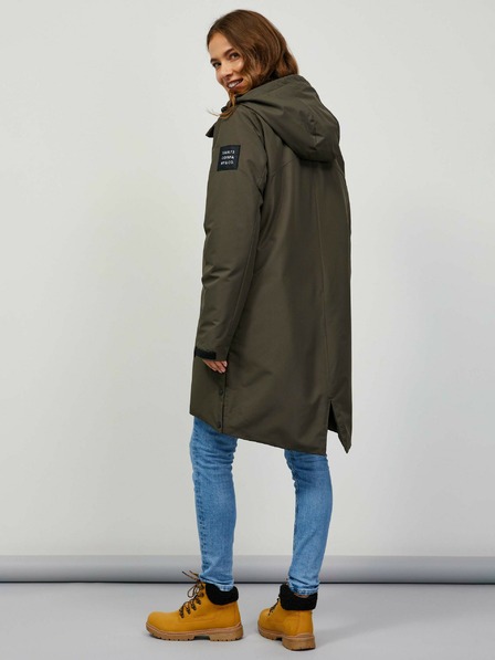 Sam 73 Uche Mantel