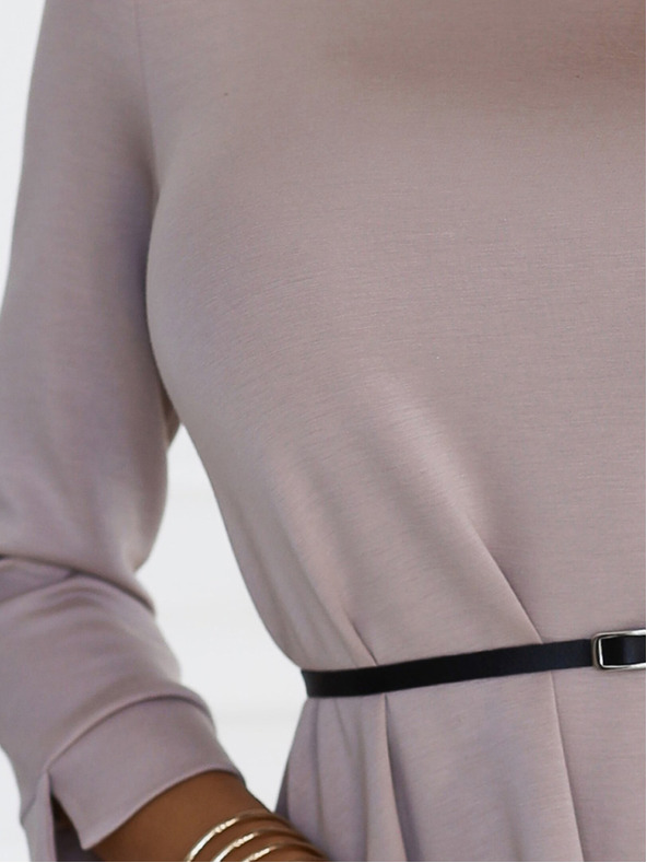 numoco Klassisches Trapezkleid mit schwarzem Gürtel - Beige Numoco