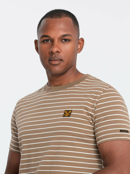 Ombre Clothing Gestreiftes Herren-T-Shirt mit Aufnäher Ombre Clothing