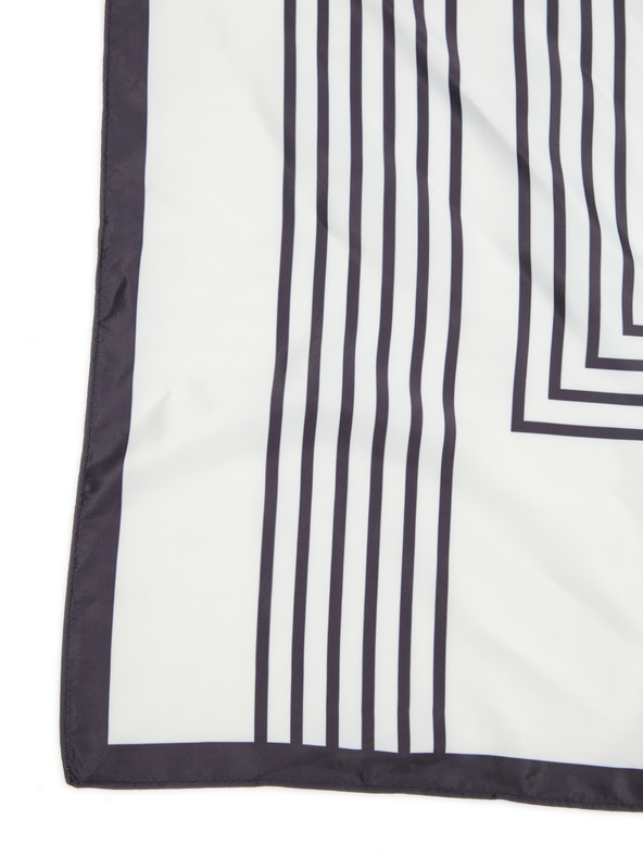 Orsay Weißes gemustertes Damentuch ORSAY