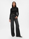 GAP Geripptes Strick-T-Shirt GAP