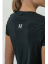 Nebbia FIT Activewear "Airy" T-Shirt mit reflektierendem Logo 438 Nebbia