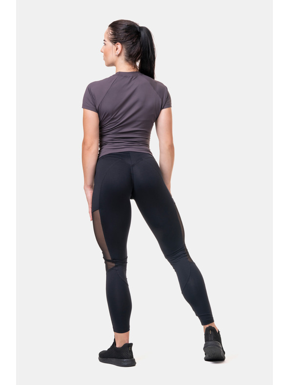 Nebbia Klassisches HERO-T-Shirt 576