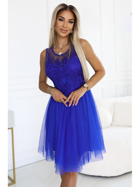 numoco 522-4 CATERINA Damenkleid mit Guipure und feinem Tüll - kornblumenblau