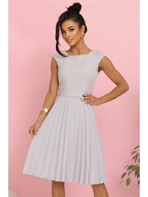 numoco LILA Plissiertes Kleid mit kurzen Ärmeln und Gürtel